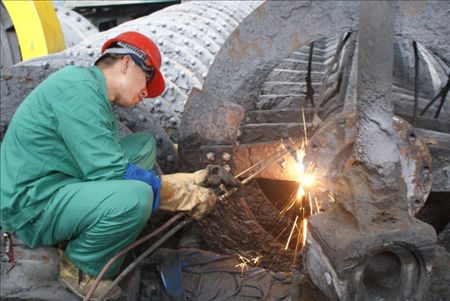 車河選礦廠一線員工戰(zhàn)高溫斗酷暑