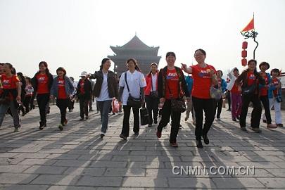 B.我運動我快樂我健康。陜西有色西安勘察設(shè)計研究院女職工積極開展文化體育活動。 (1)