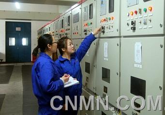 10KV配電室檢查設備運行情況